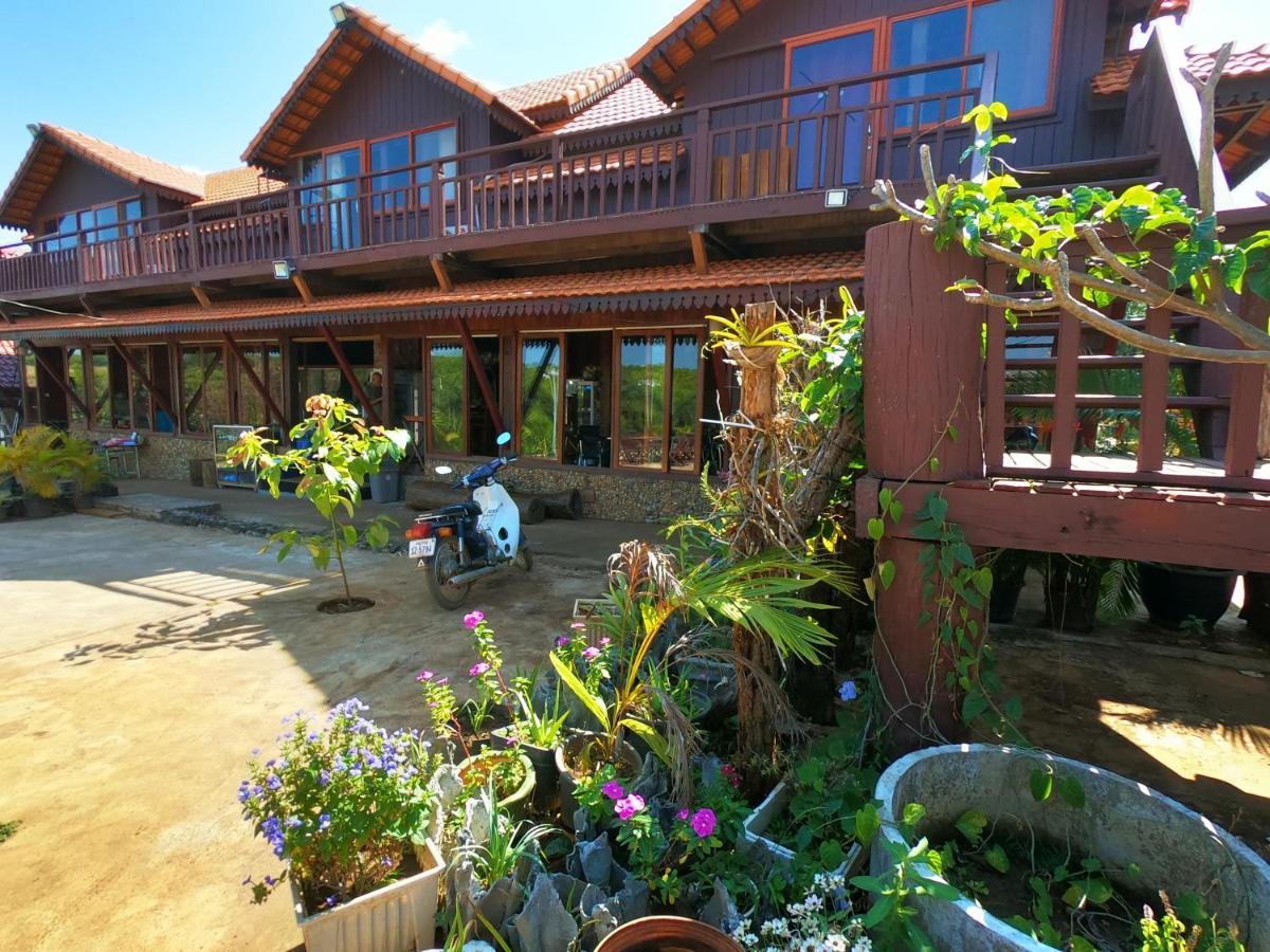 Molyka Lodge Banlung Bagian luar foto